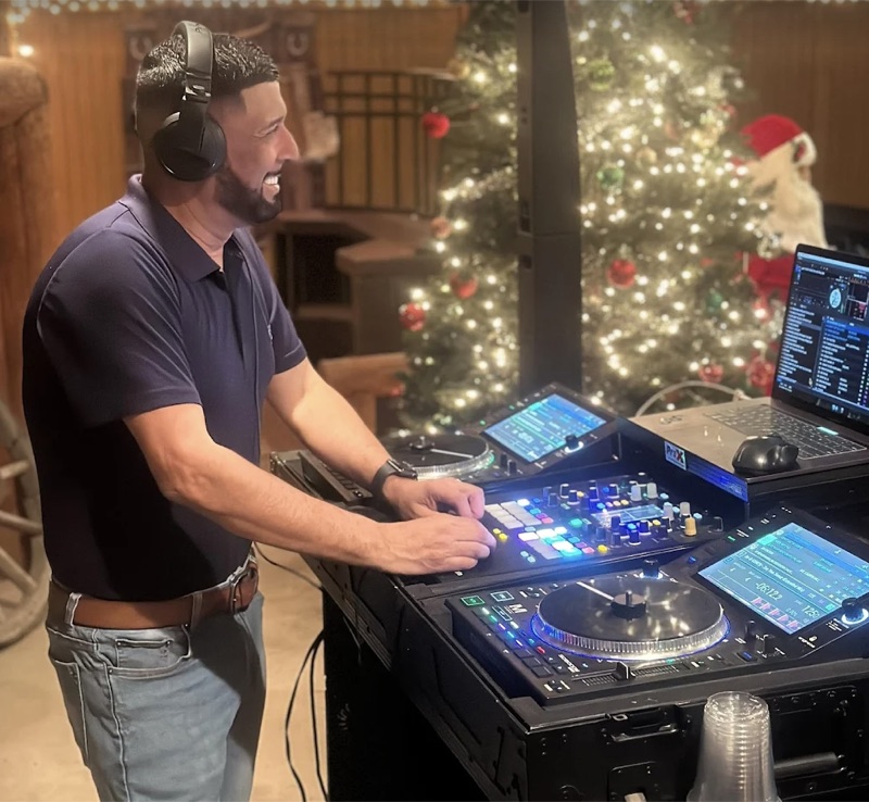 DJ Mauricio - Stag Entertainment DJ